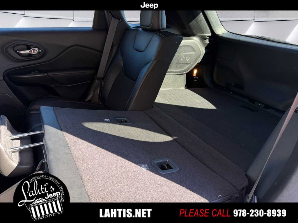 Certified 2022 Jeep Cherokee Trailhawk w/ Sun, Sound & Nav Group image 12