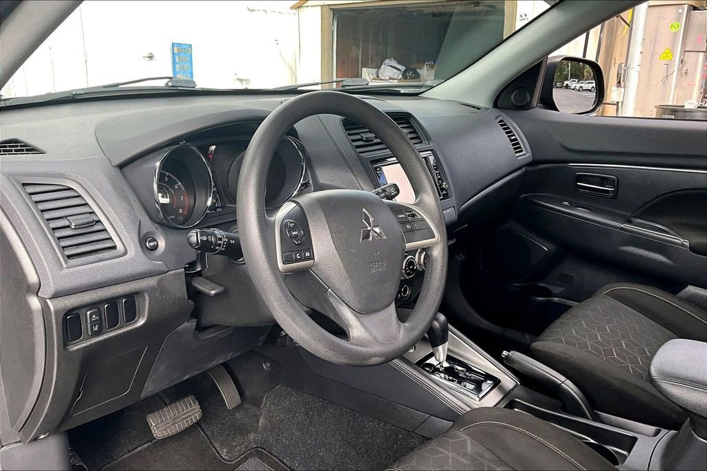 Used 2022 Mitsubishi Outlander Sport ES image 15