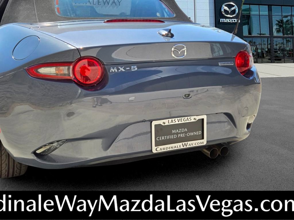 Used 2021 MAZDA MX-5 Miata Grand Touring RWD image 5