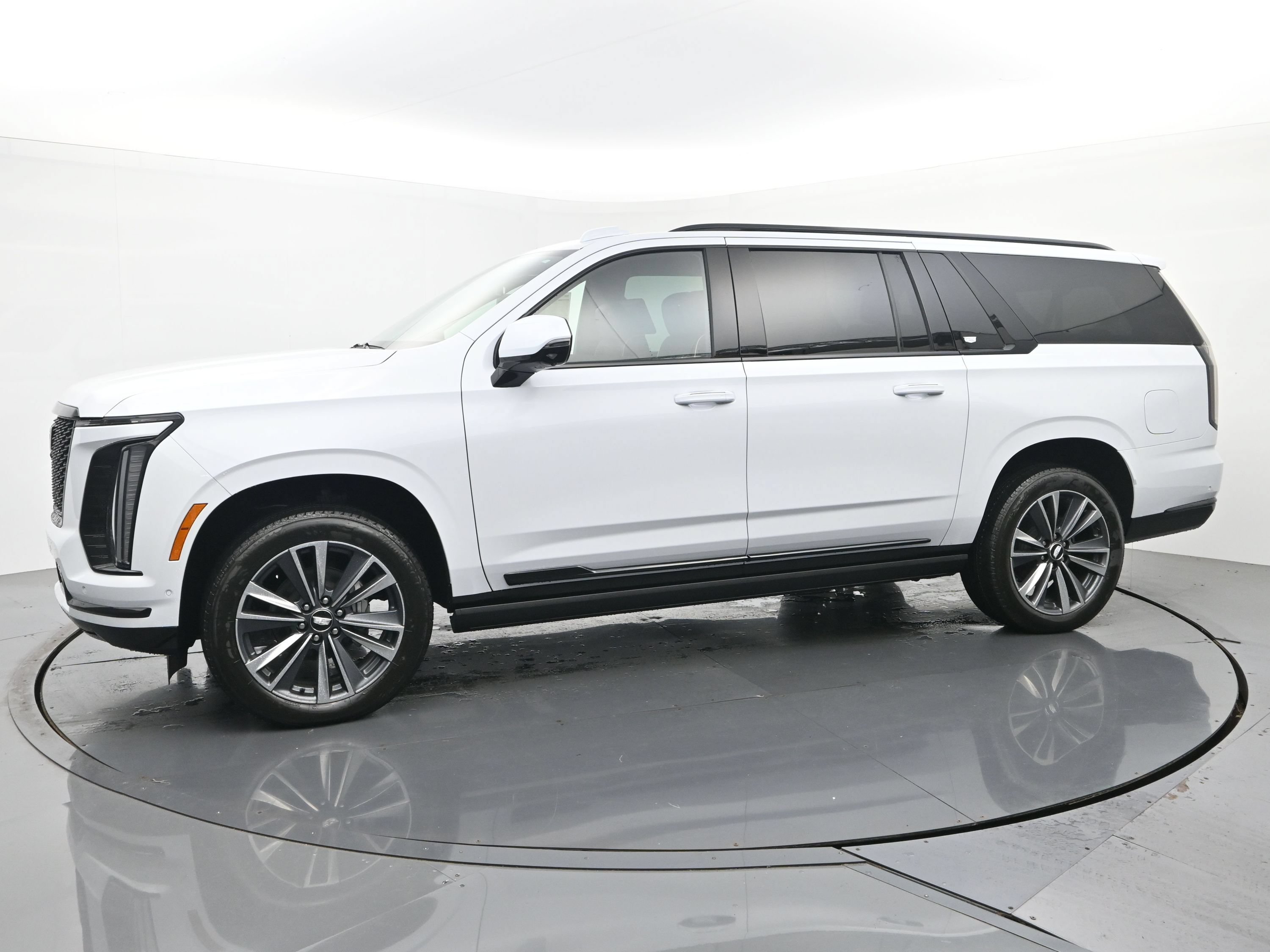 New 2026 Cadillac Escalade ESV Sport w/ Touring Package AWD/4WD image 2