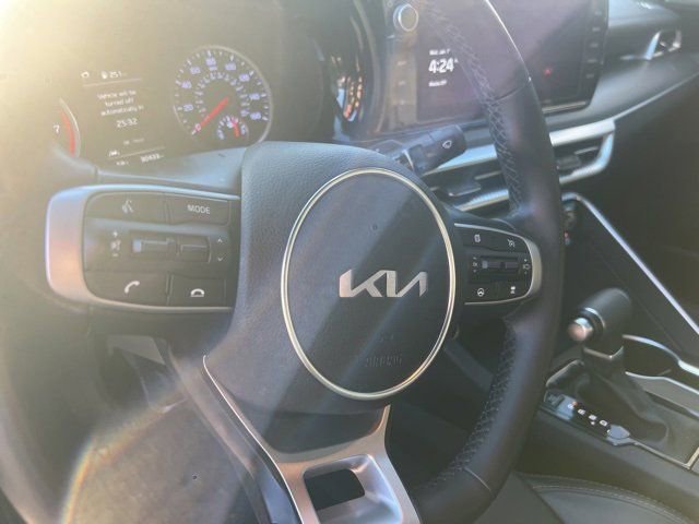 Used 2023 Kia K5 GT-Line w/ GT-Line Premium Package image 9