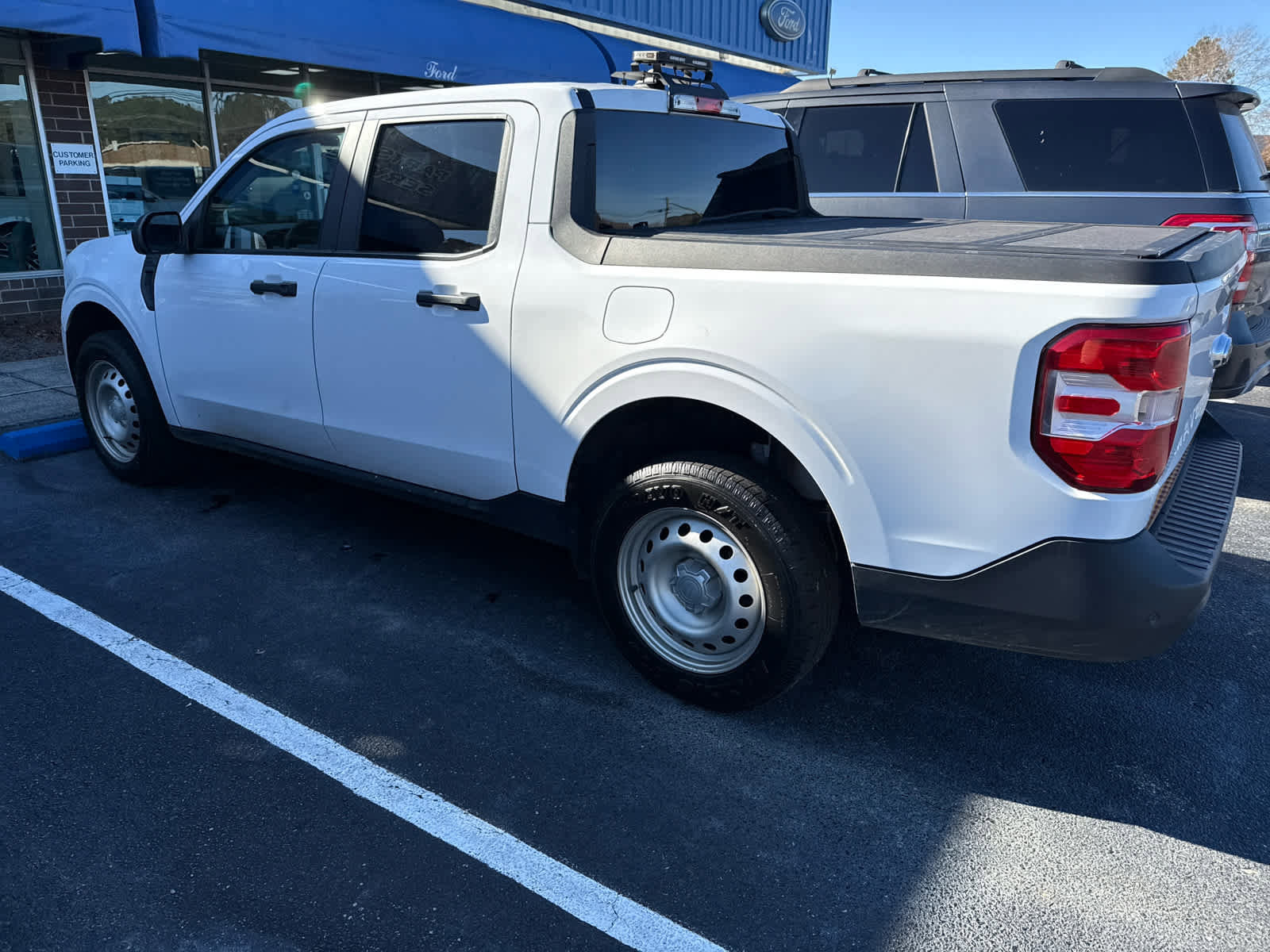 Used 2022 Ford Maverick XL image 29