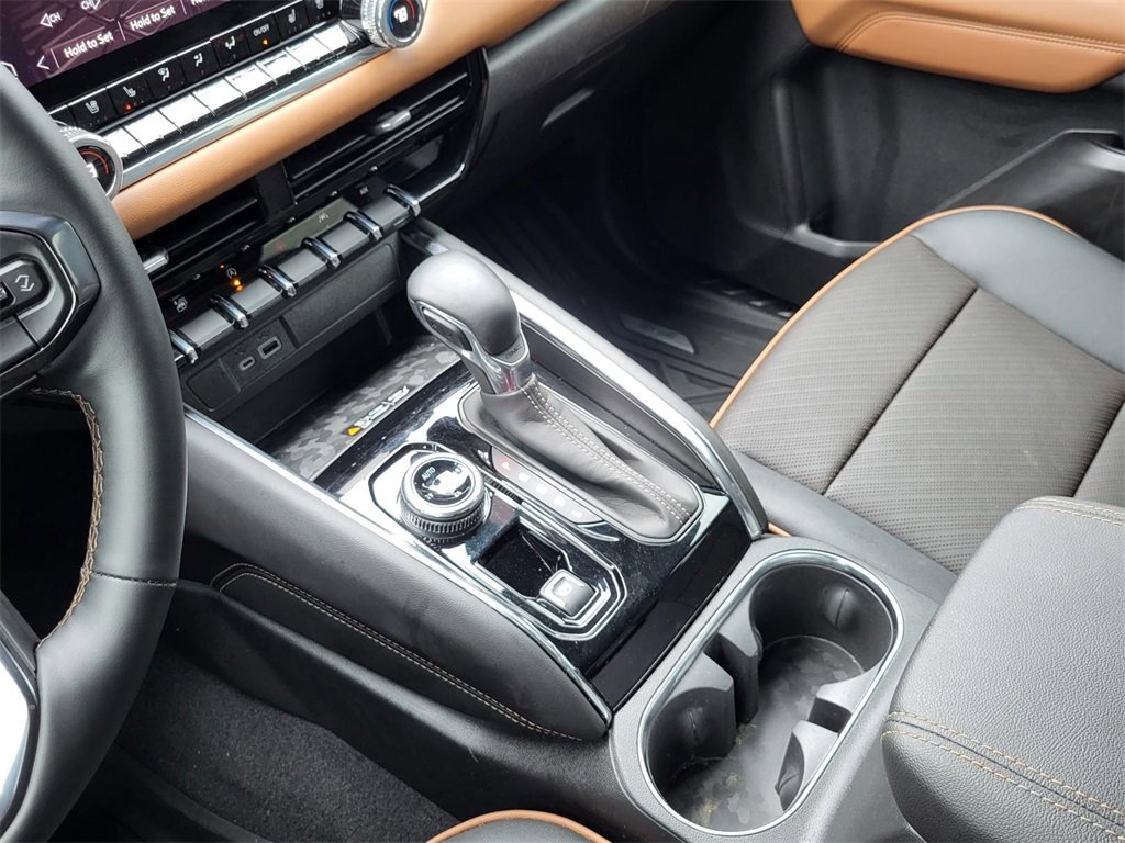 Used 2024 GMC Canyon AT4 w/ AT4 Premium Package image 28