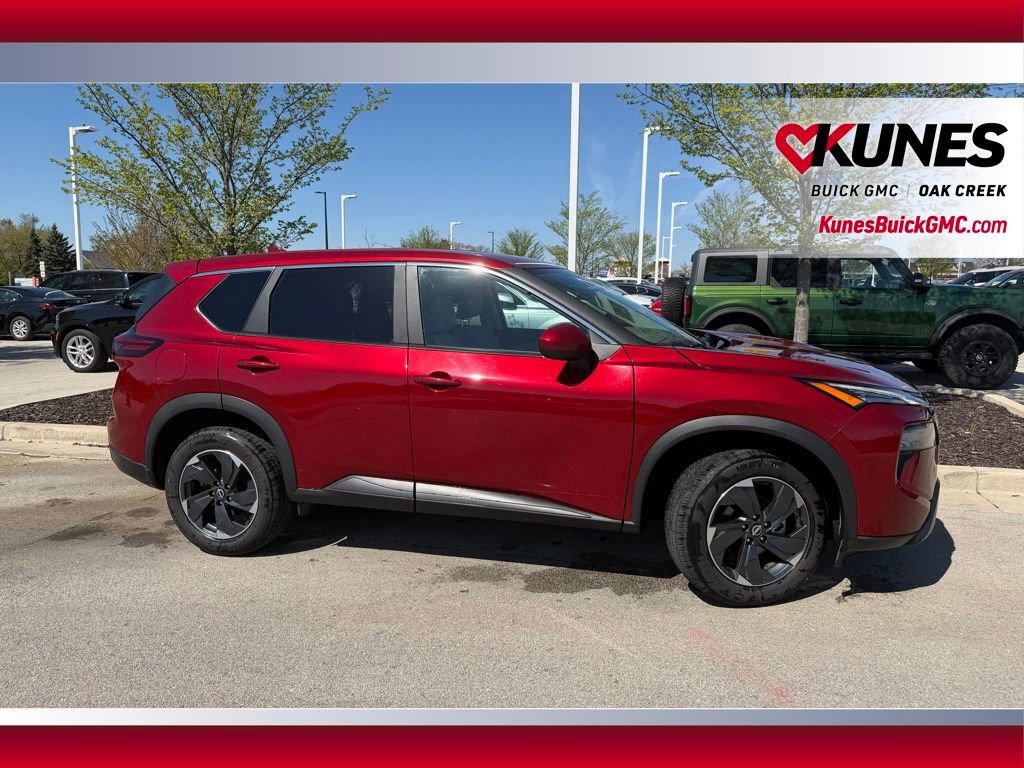 Used 2025 Nissan Rogue SV AWD/4WD image 4