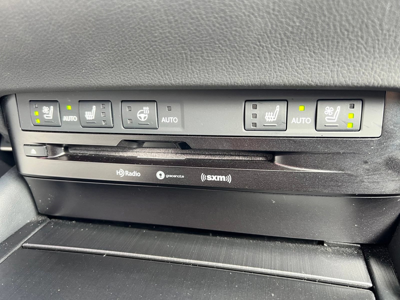 Used 2020 Lexus ES 300h w/ Premium Package FWD image 51