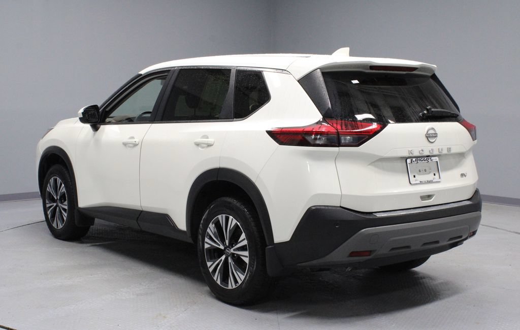 Certified 2023 Nissan Rogue SV FWD image 8