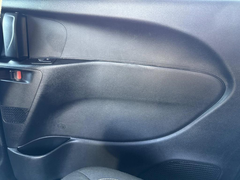 Used 2024 Chrysler Pacifica Touring image 17