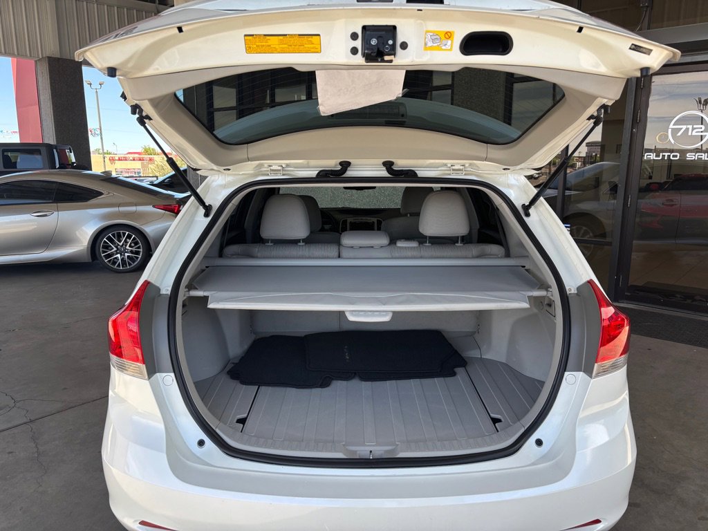 Used 2011 Toyota Venza FWD image 24