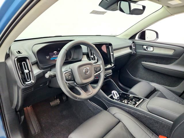 Used 2023 Volvo XC40 B5 Plus w/ Driver Assist Package image 16