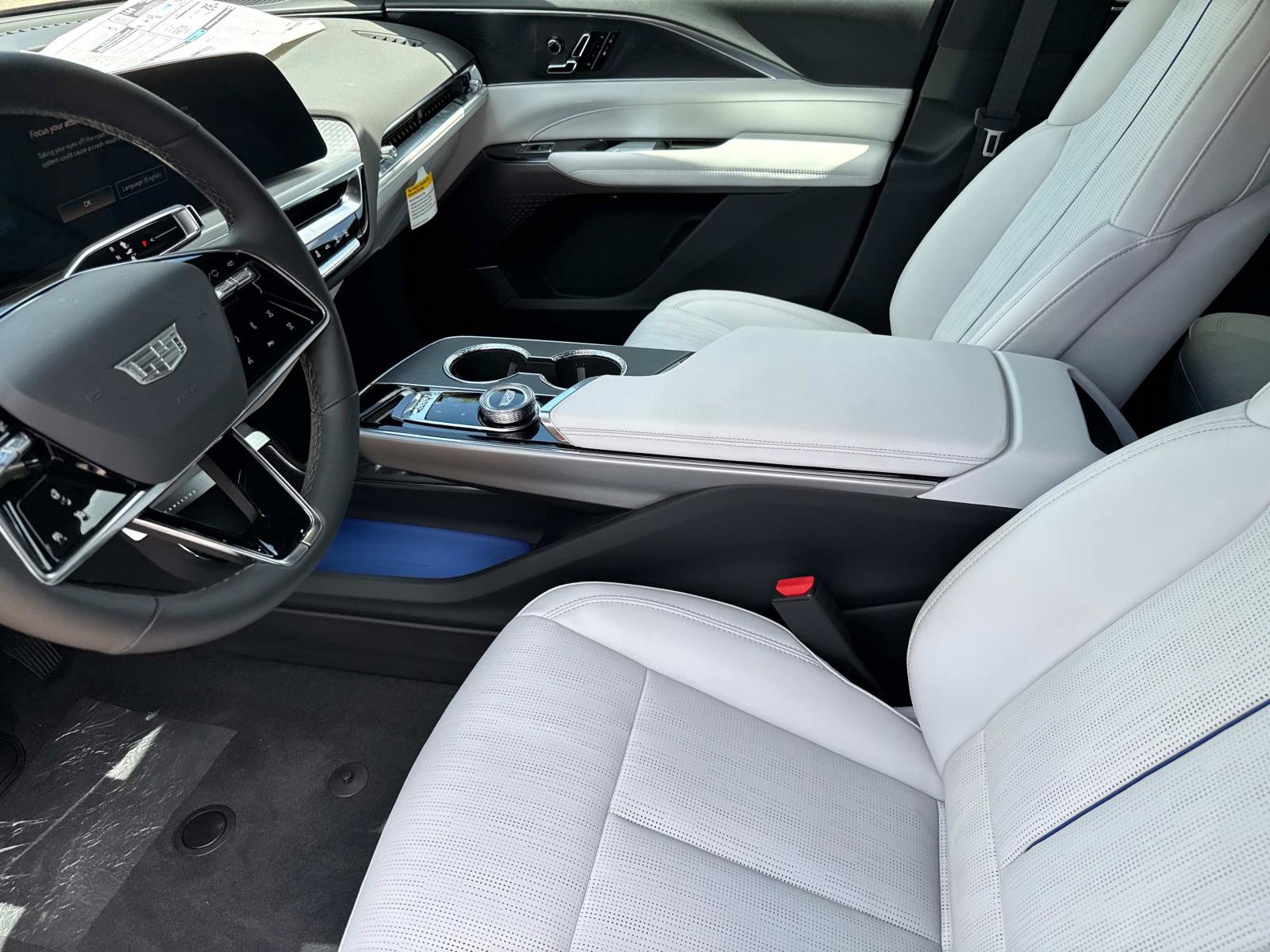 New 2025 Cadillac Lyriq Luxury image 20