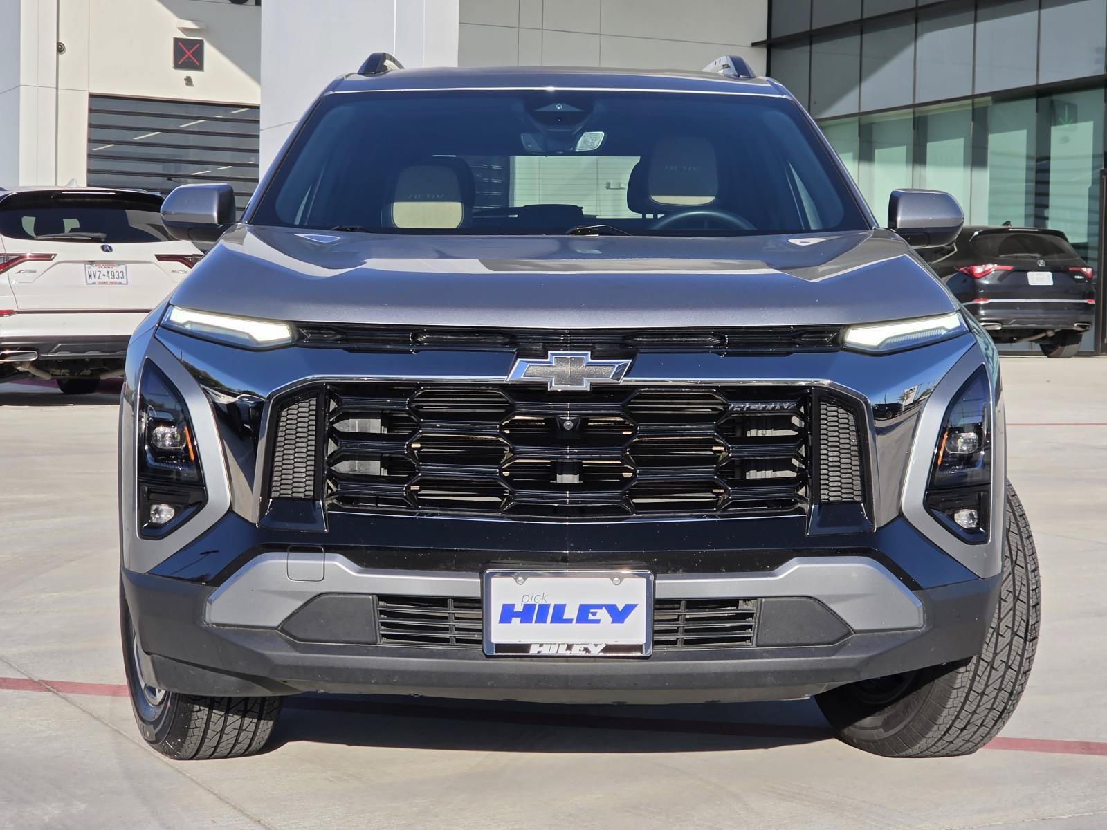 Used 2025 Chevrolet Equinox ACTIV w/ Safety and Technology Package AWD/4WD image 2