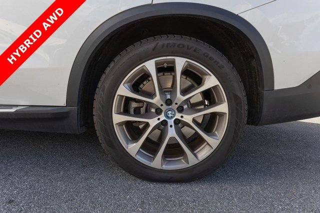 Used 2024 BMW X5 xDrive50e AWD/4WD image 3