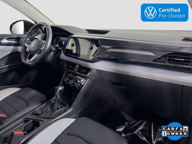 Certified 2022 Volkswagen Taos SEL w/ Panoramic Sunroof Package image 30