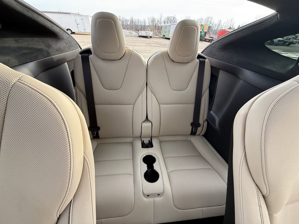 Used 2023 Tesla Model X Plaid image 21
