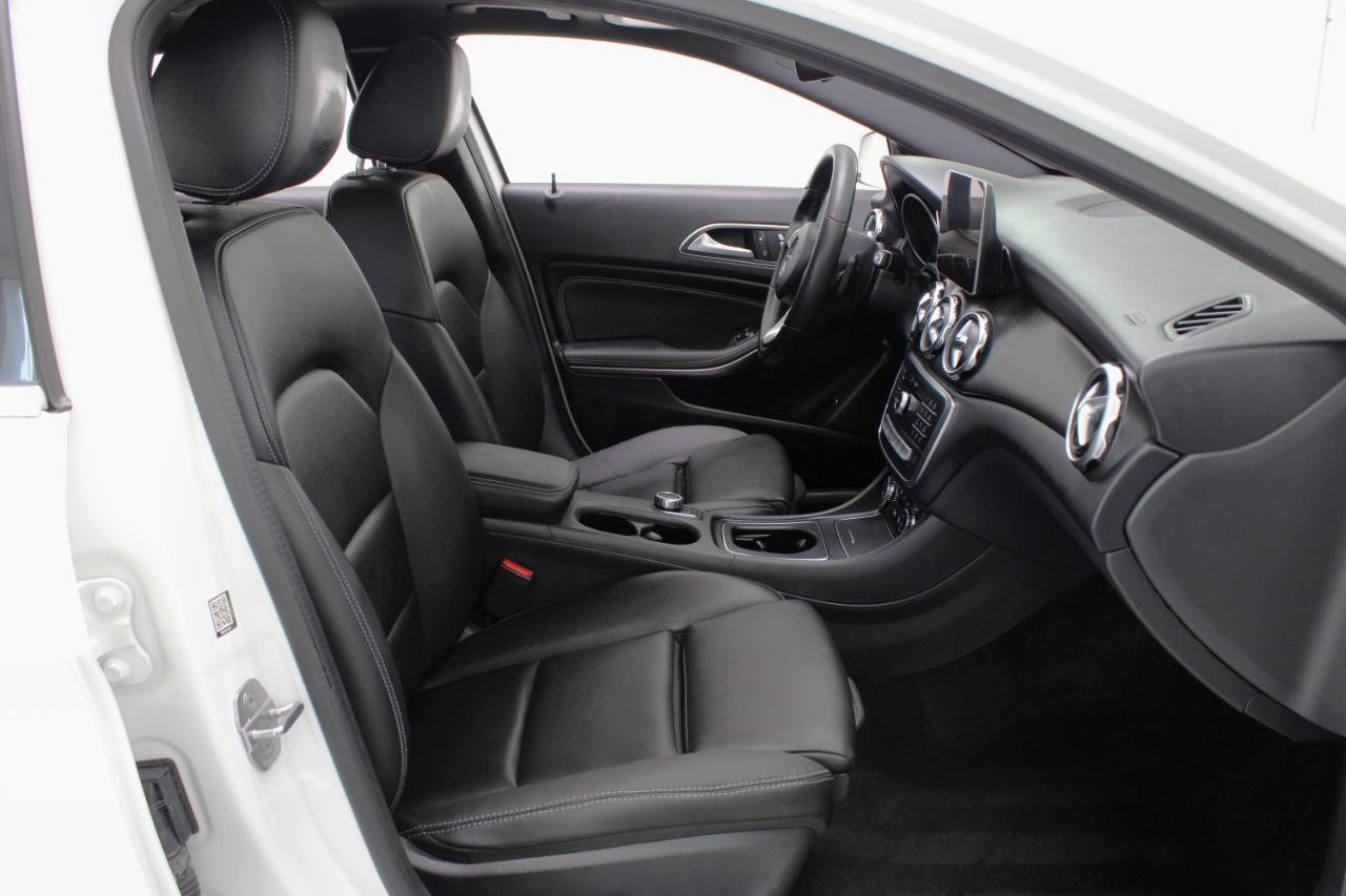 Used 2020 Mercedes-Benz GLA 250 w/ Convenience Package image 48