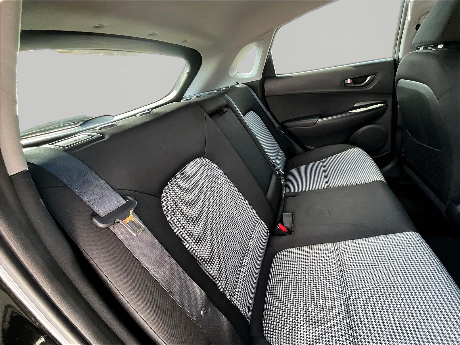 Used 2021 Hyundai Kona SE AWD/4WD image 24