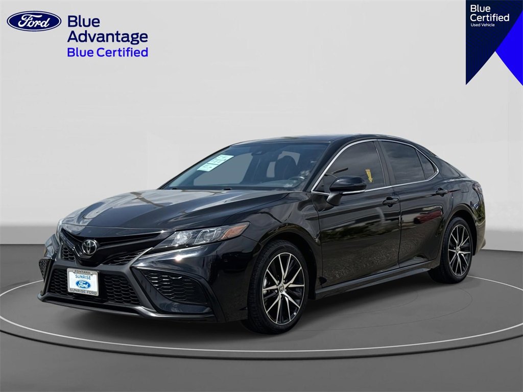 Used 2023 Toyota Camry SE