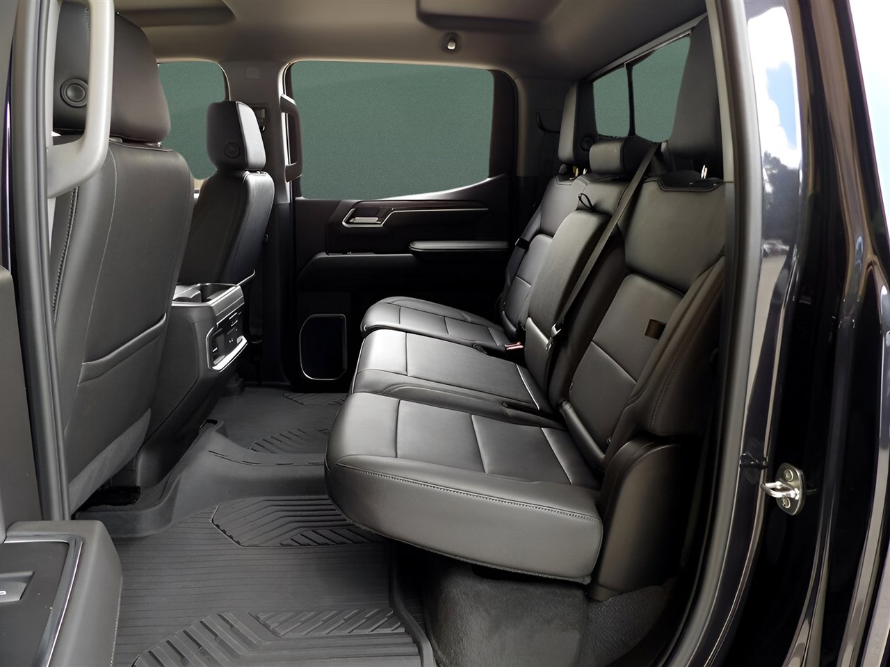 Used 2022 Chevrolet Silverado 1500 LTZ image 30