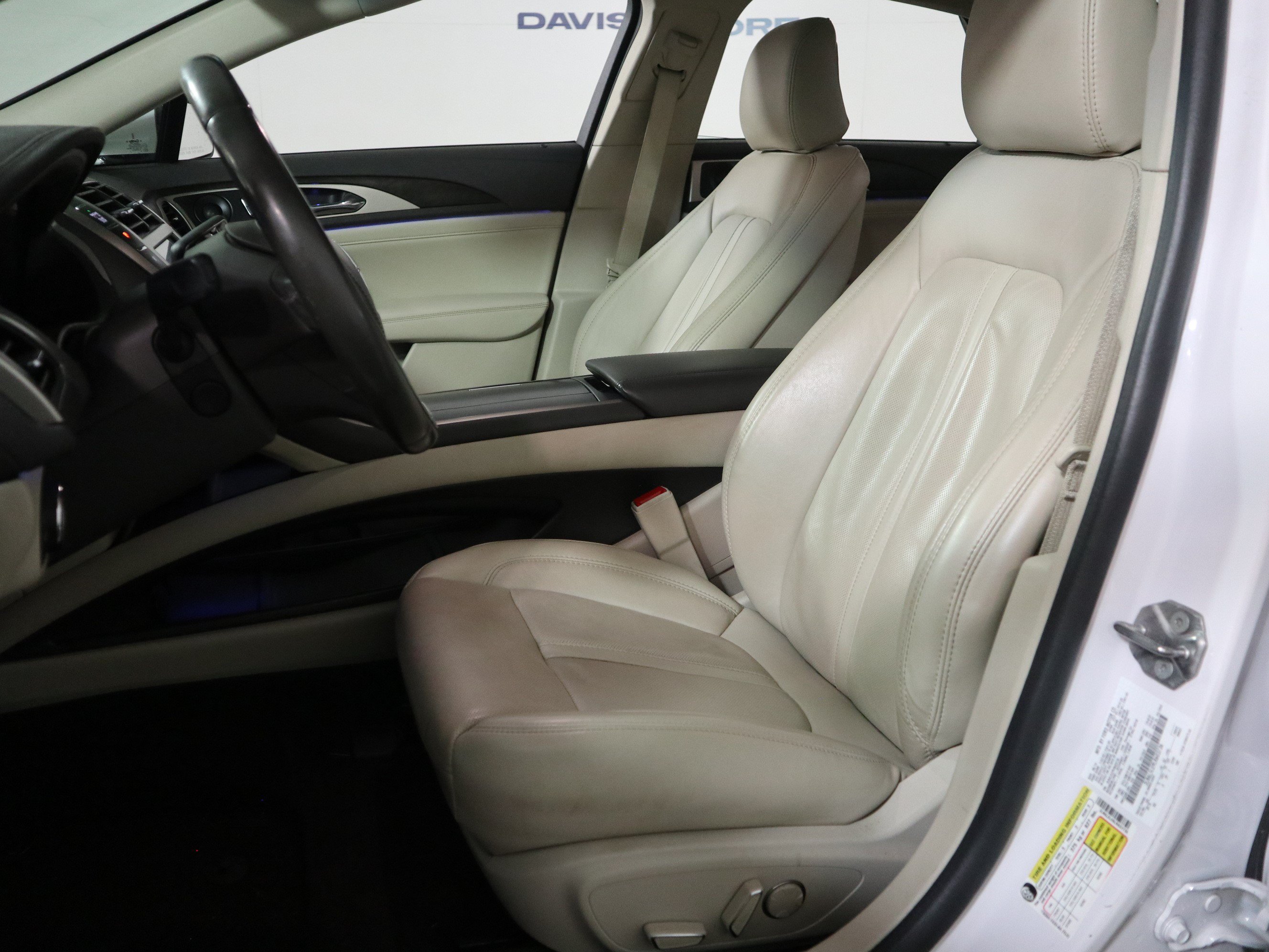 Used 2020 Lincoln MKZ Reserve w/ Elements Package FWD image 22