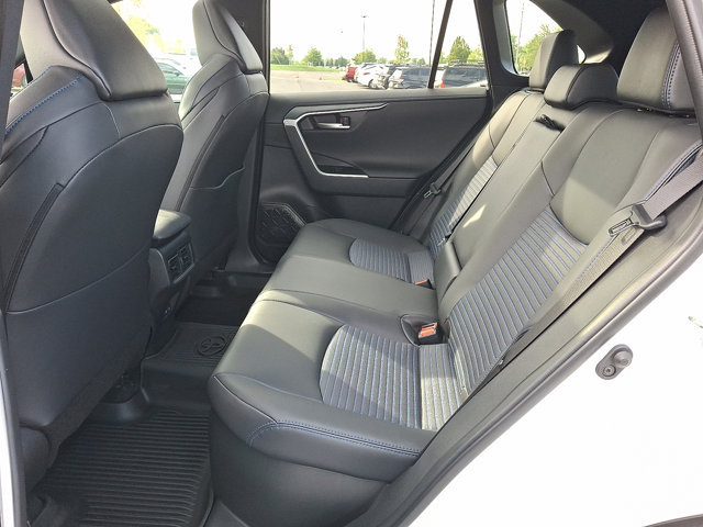Used 2025 Toyota RAV4 XSE w/ Weather Package AWD/4WD image 11