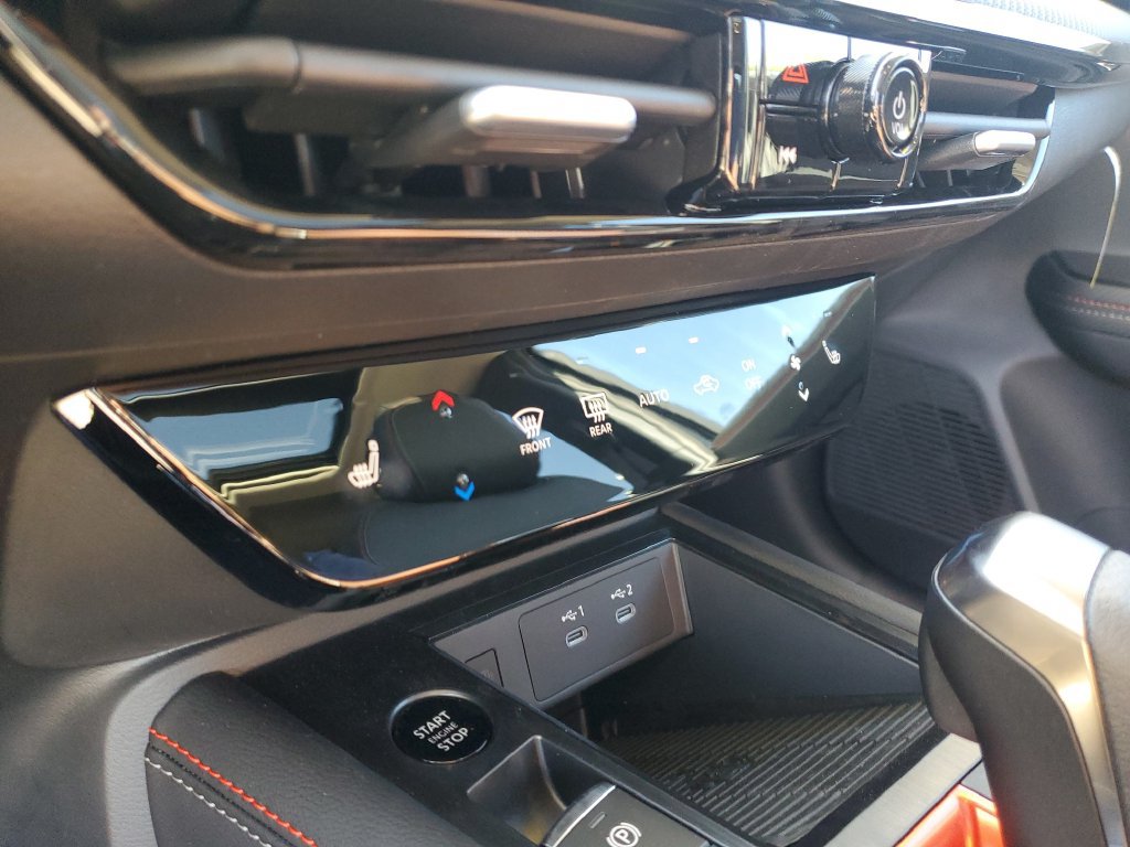 New 2027 Nissan Kicks SR w/ SR Premium Package FWD image 31