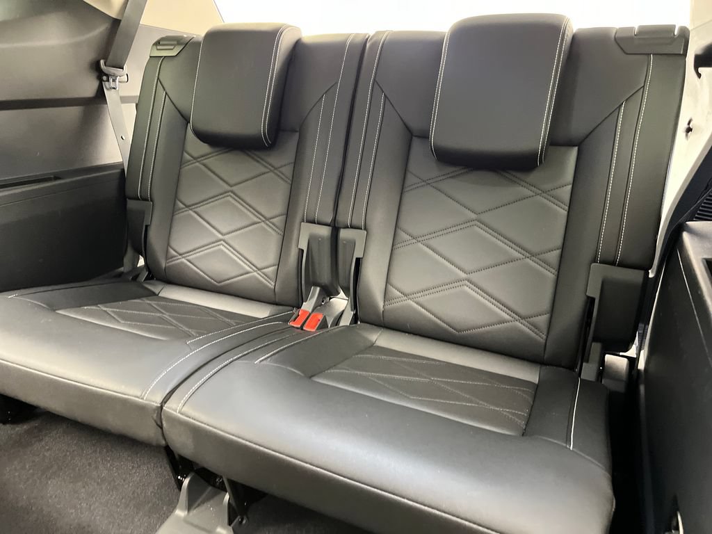 Used 2026 Volkswagen Atlas SE FWD image 40
