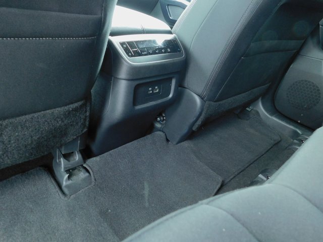 Used 2024 Nissan Pathfinder SV image 21