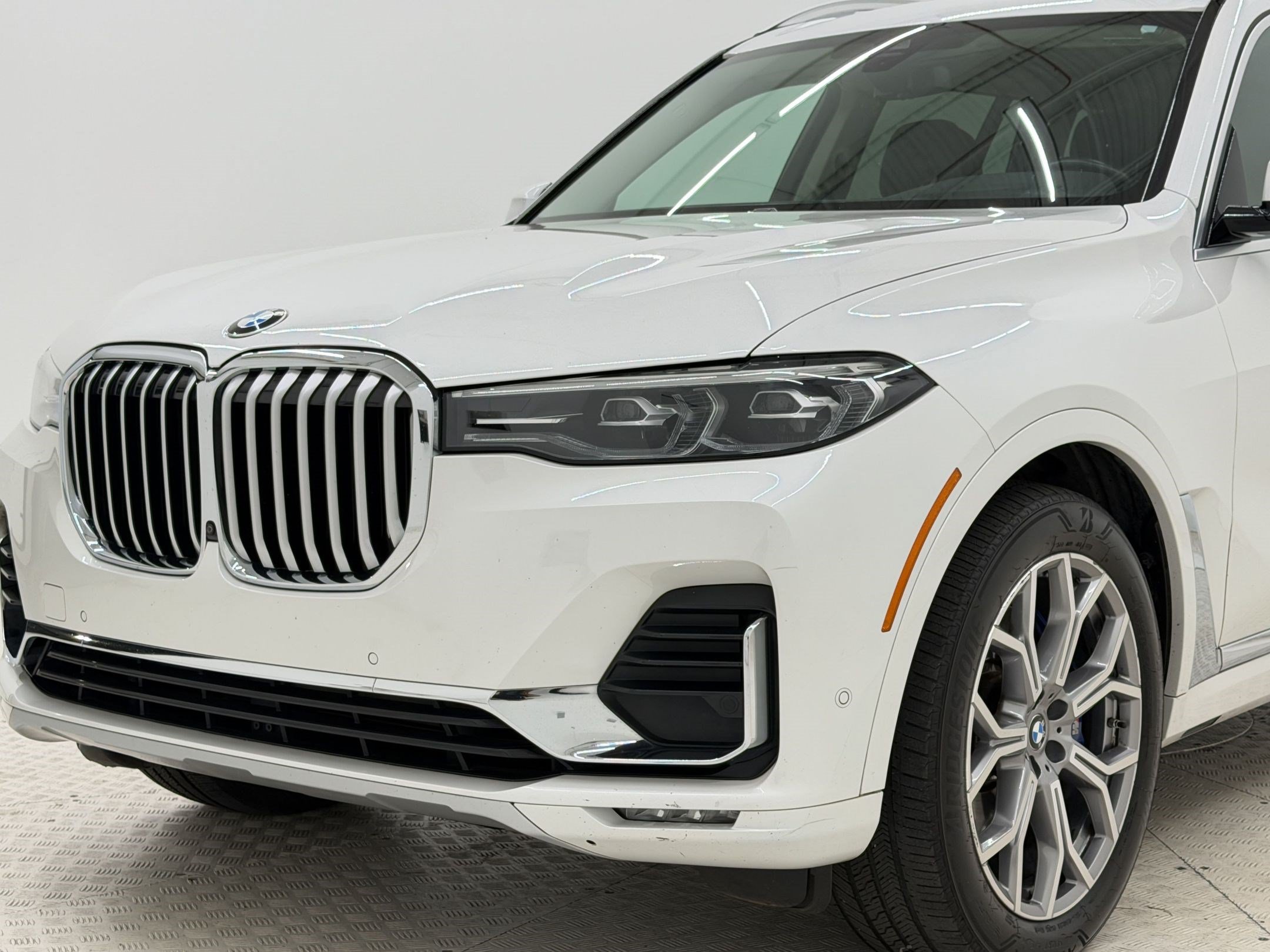 Used 2020 BMW X7 xDrive40i w/ Premium Package AWD/4WD image 26