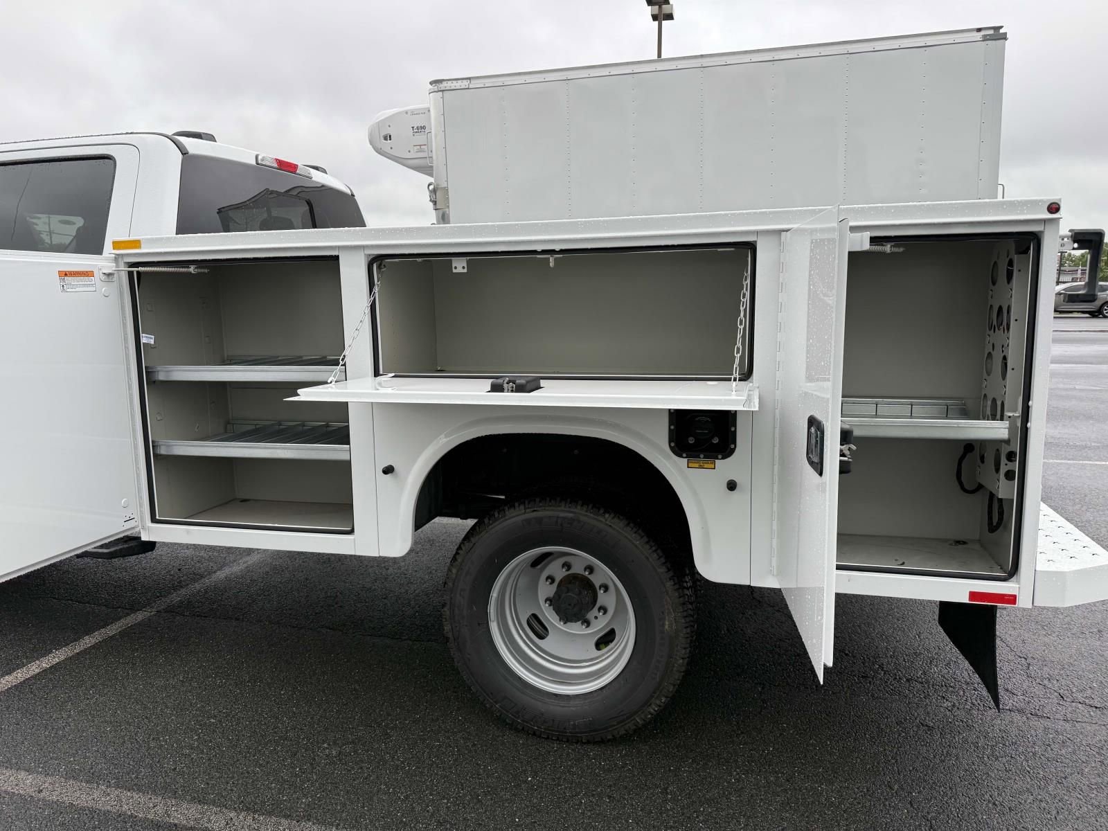 New 2025 Ford F350 XL w/ XL Chrome Package image 11