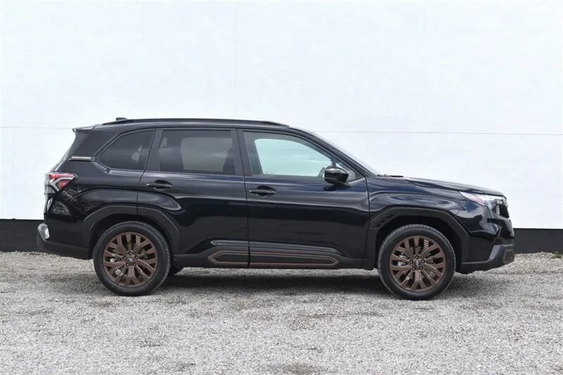 Used 2025 Subaru Forester Sport AWD/4WD image 6