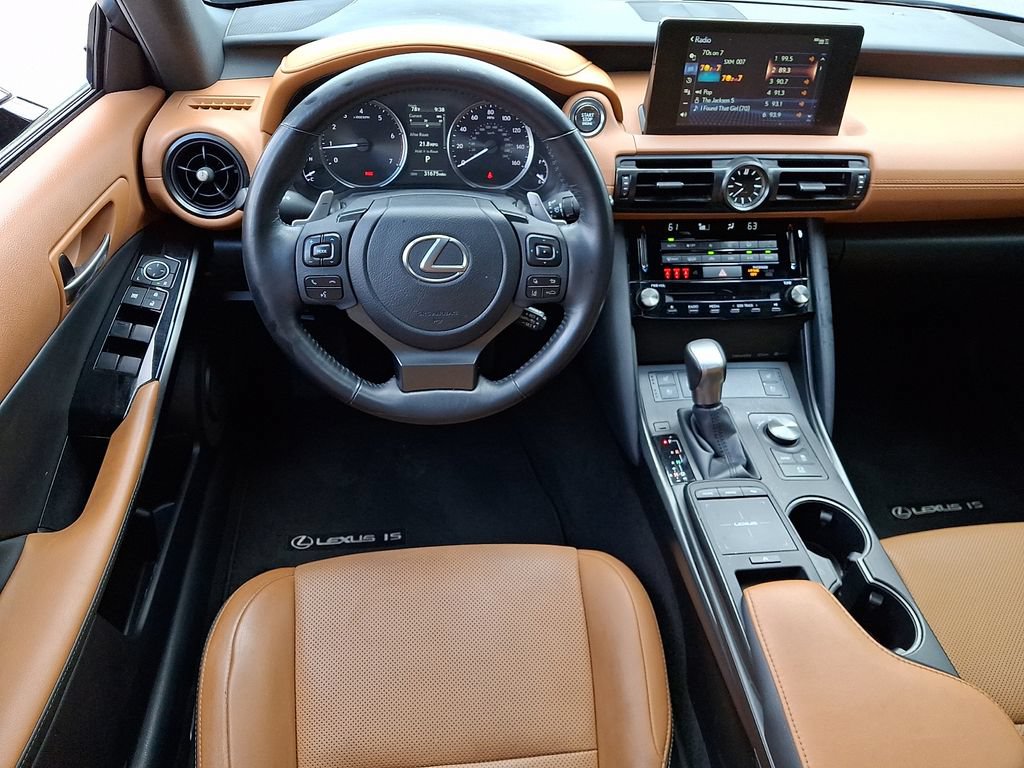 Used 2023 Lexus IS 300 w/ Comfort Package RWD image 11