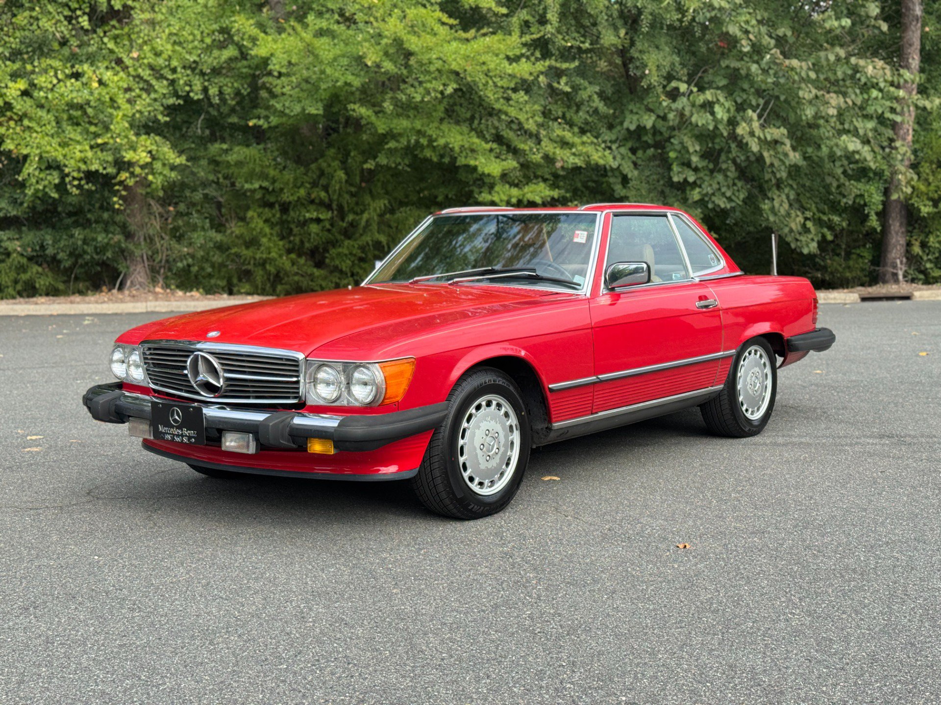 Used 1987 Mercedes-Benz 560 SL image 4
