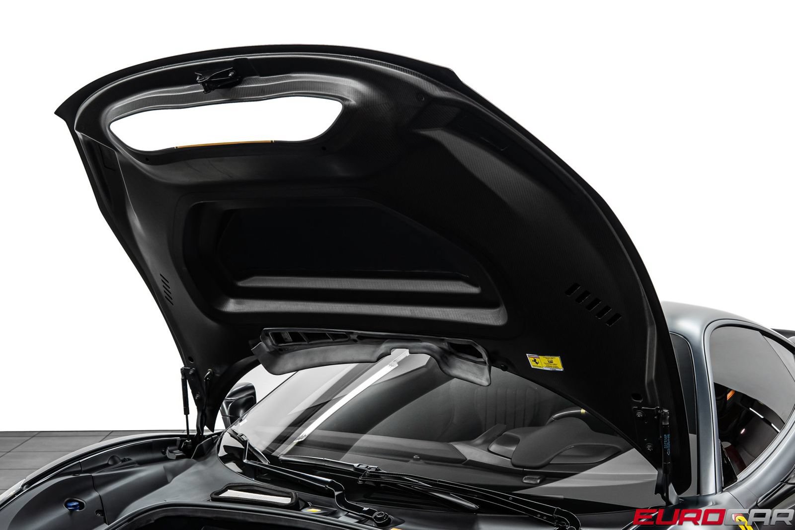 Used 2020 Ferrari 488 Pista Coupe RWD image 10