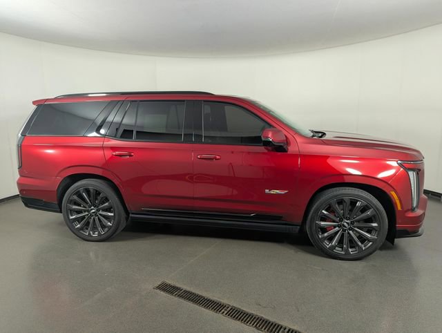 Used 2025 Cadillac Escalade V image 8