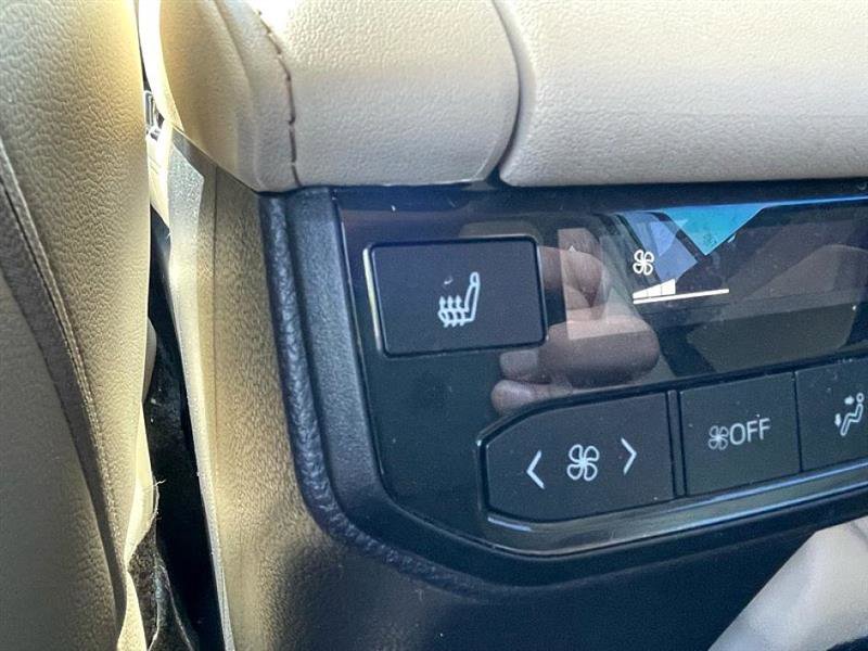Used 2024 Toyota Highlander LE image 30