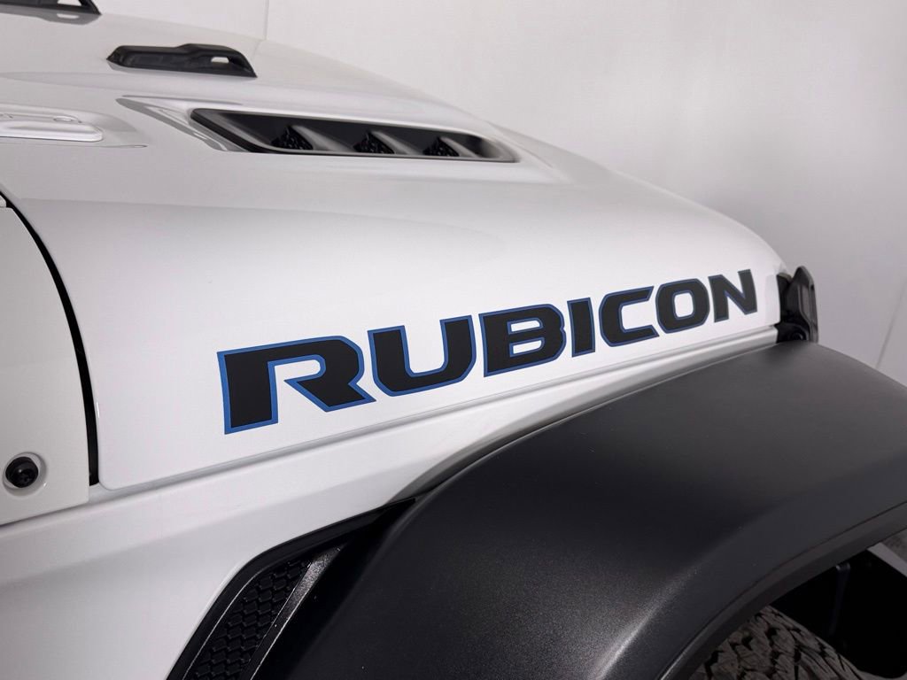 Used 2025 Jeep Wrangler Unlimited Rubicon 4xe w/ Convenience Group image 11