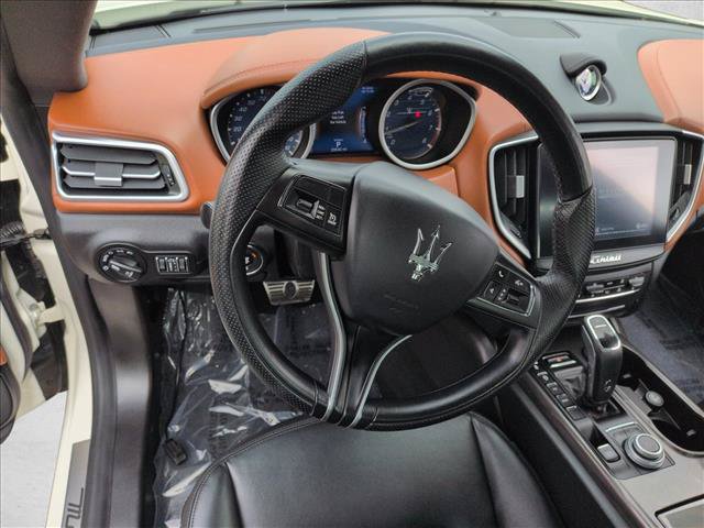 Used 2020 Maserati Ghibli S RWD image 11