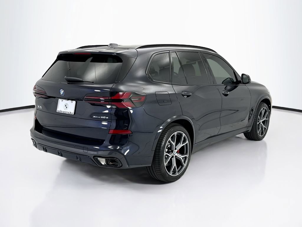 Used 2026 BMW X5 xDrive50e w/ M Sport Package AWD/4WD image 5