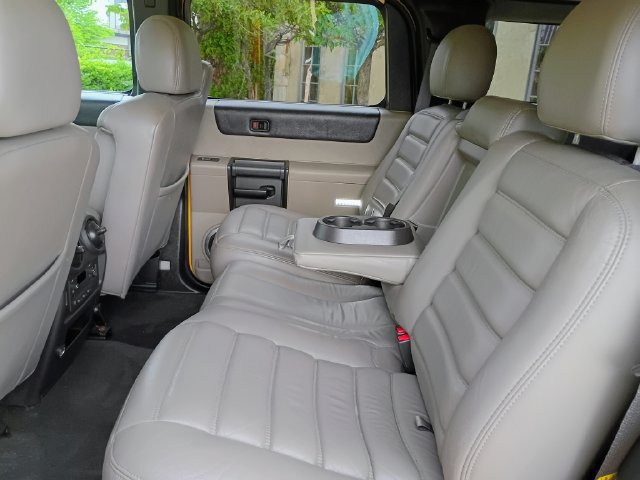 Used 2005 HUMMER H2 w/ Preferred Equipment Group AWD/4WD image 60