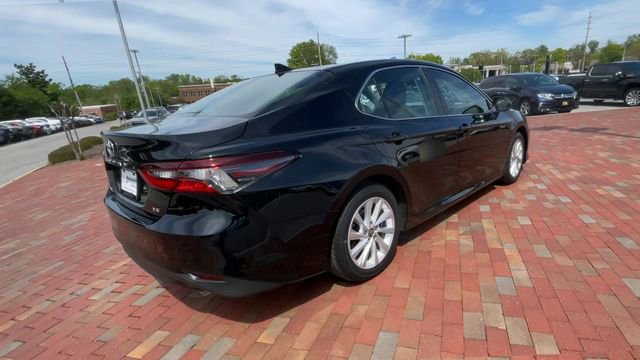 Used 2024 Toyota Camry LE FWD image 9