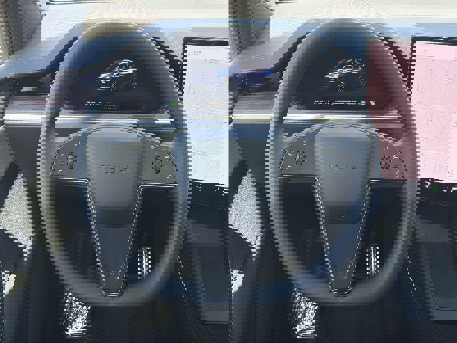 Used 2025 Tesla Model X image 12