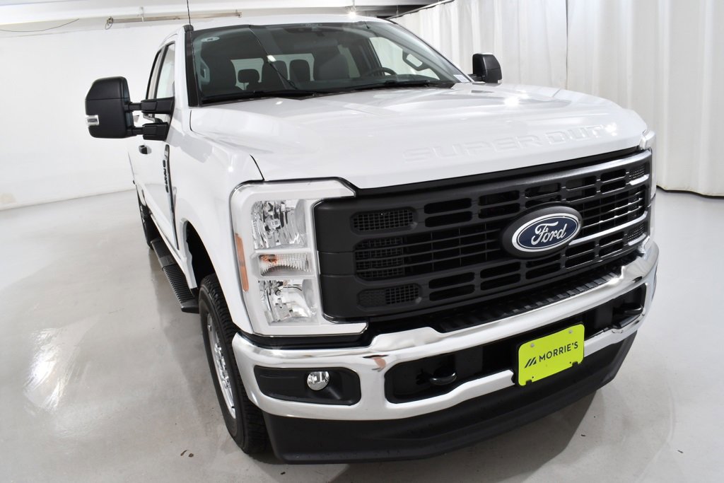 New 2026 Ford F250 XL w/ XL Chrome Package image 4