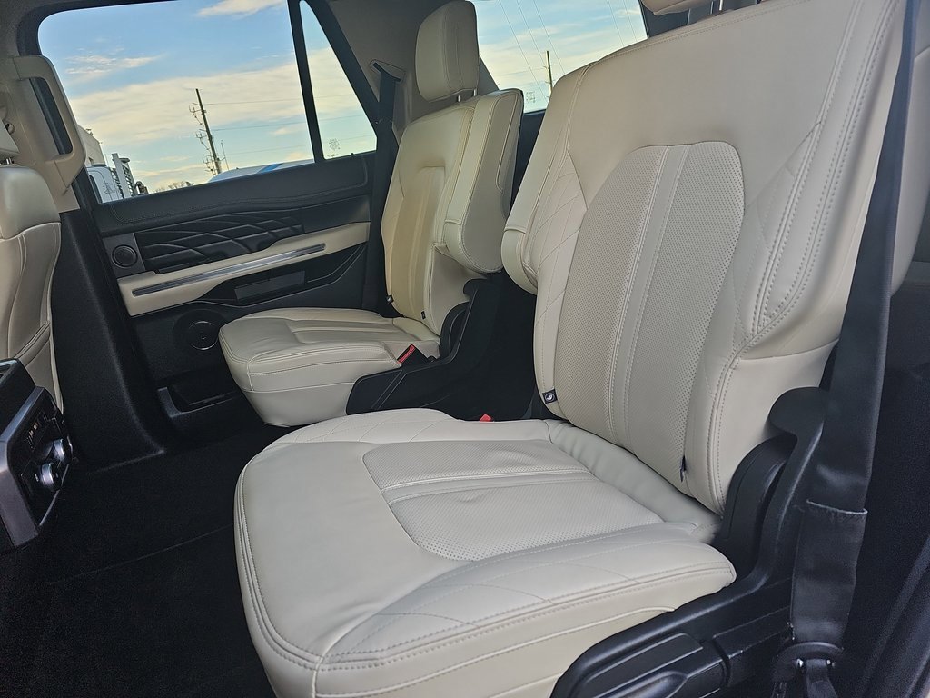 Used 2019 Ford Expedition Platinum image 14