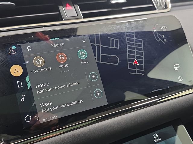 Used 2023 Land Rover Range Rover Evoque R-Dynamic SE image 22