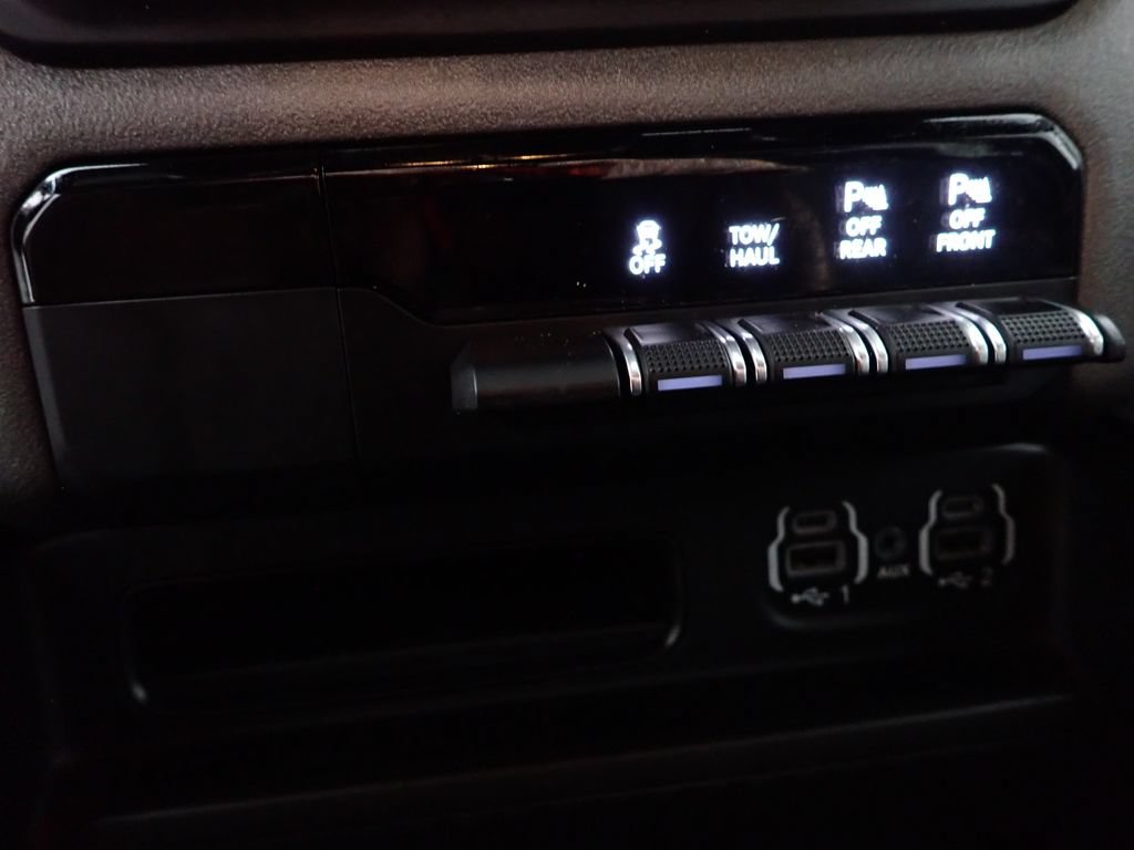 Used 2023 RAM 1500 Big Horn AWD/4WD image 5