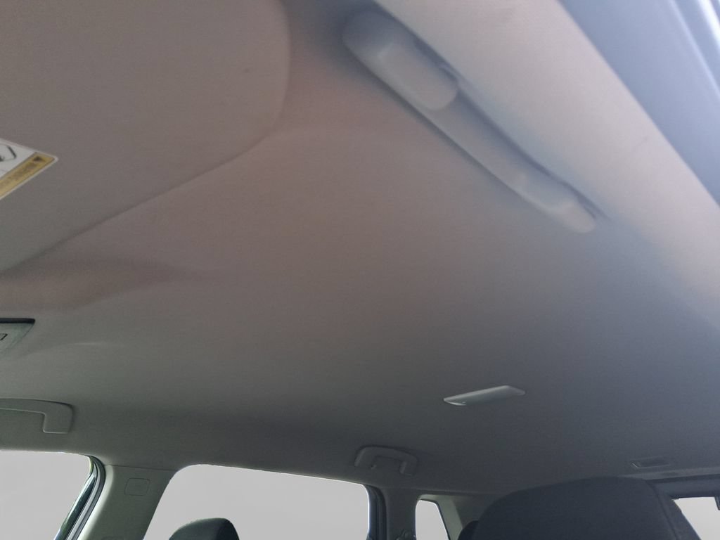 Used 2025 Nissan Rogue SV FWD image 23