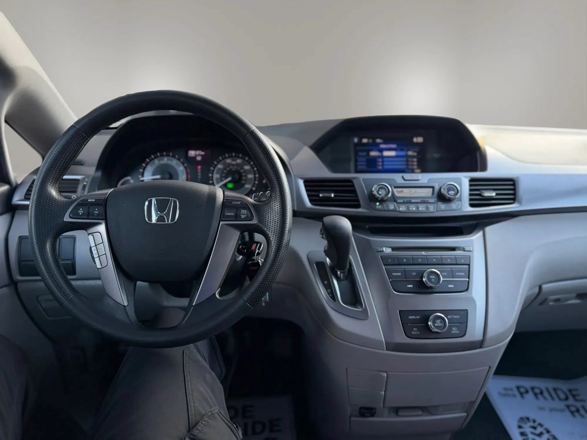 Used 2014 Honda Odyssey LX image 32
