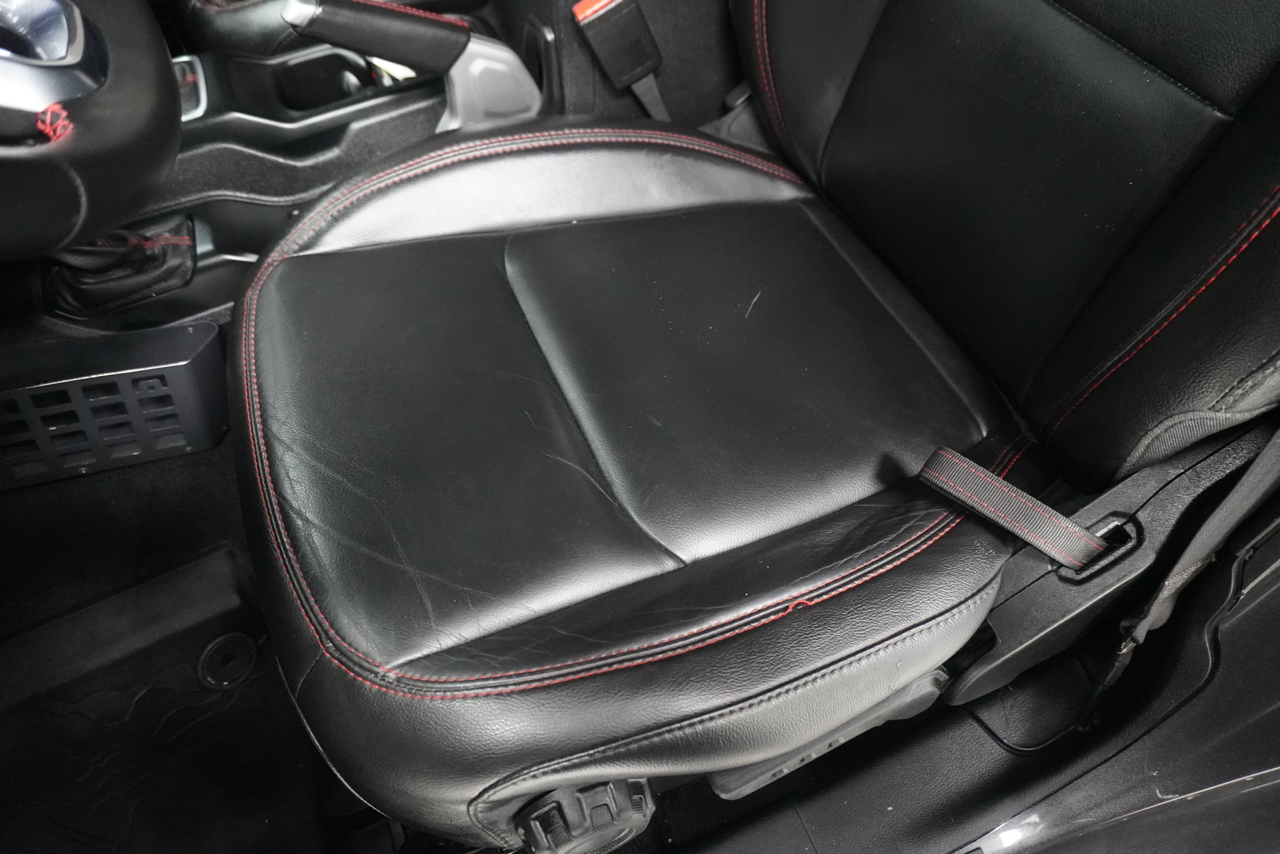 Used 2021 Jeep Wrangler Unlimited Rubicon AWD/4WD image 13