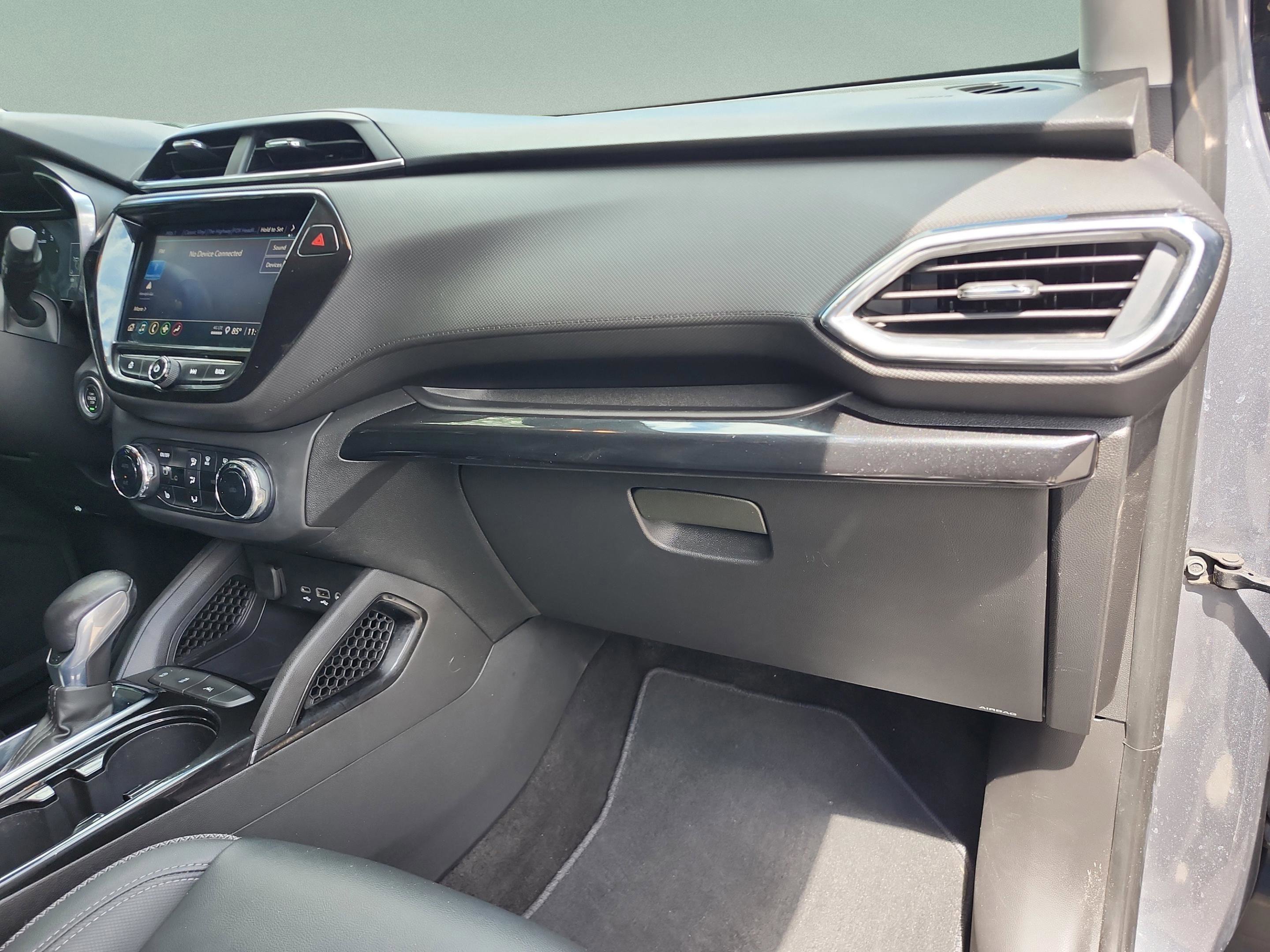 Used 2022 Chevrolet TrailBlazer LT w/ Premium Seating Package FWD image 20