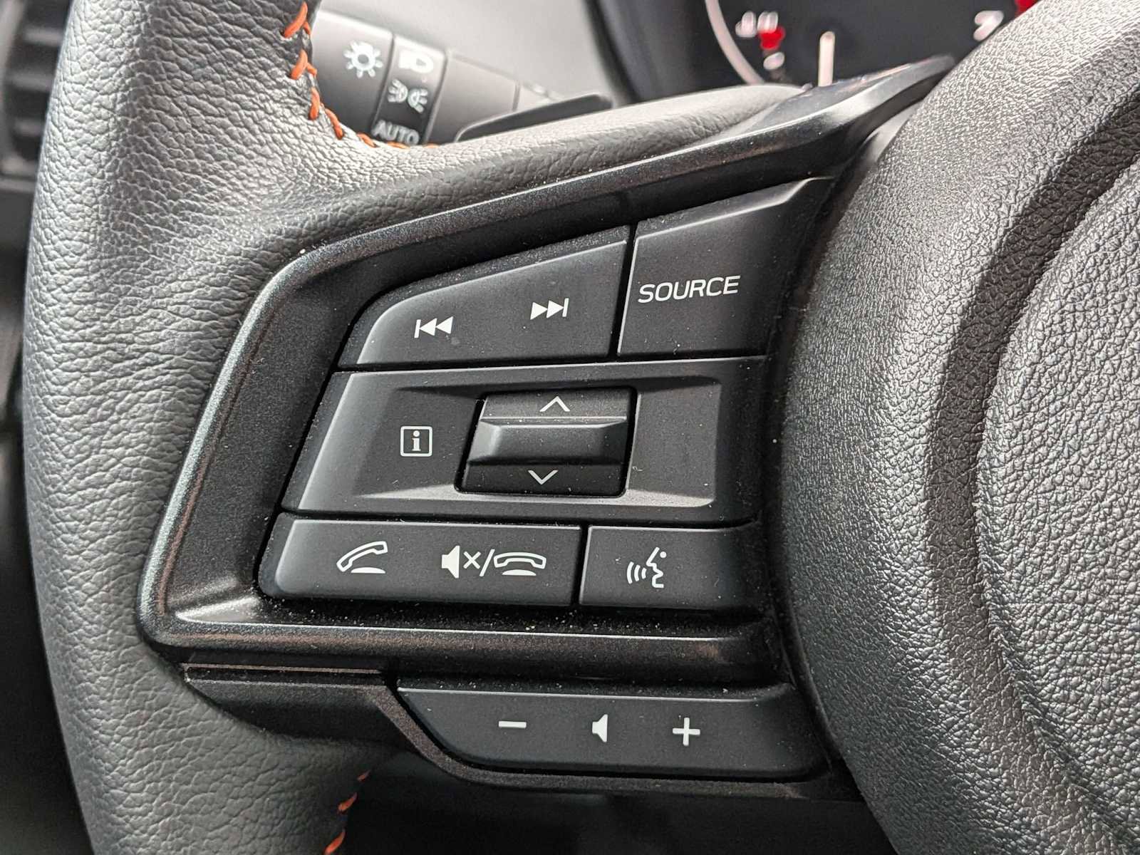 Used 2024 Subaru Crosstrek 2.5i Limited w/ Crosstrek Mirror Package image 25